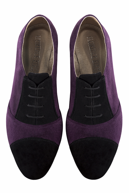 Matt black and amethyst purple women's essential lace-up shoes. Round toe. High kitten heels. Top view - Florence KOOIJMAN